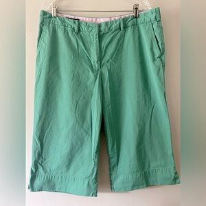 Lands End Green Womans Bermuda Shorts Size 16